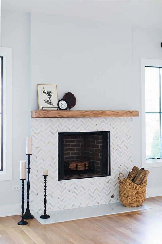 Fireplace Tile Ideas For Homeowners, What Is The Best Tile For A Fireplace Surround